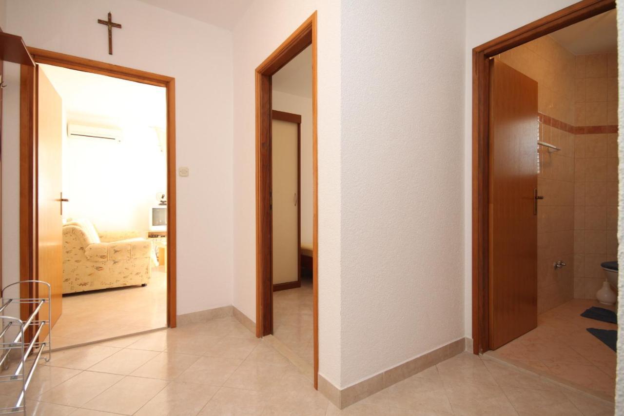 Apartments With A Parking Space Seget Vranjica, Trogir - 8507 Екстер'єр фото