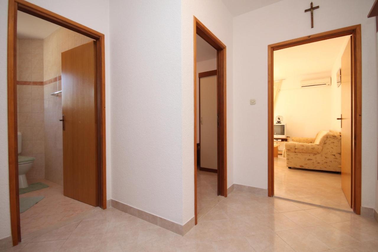 Apartments With A Parking Space Seget Vranjica, Trogir - 8507 Екстер'єр фото