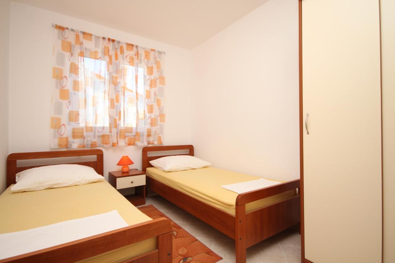Apartments With A Parking Space Seget Vranjica, Trogir - 8507 Екстер'єр фото