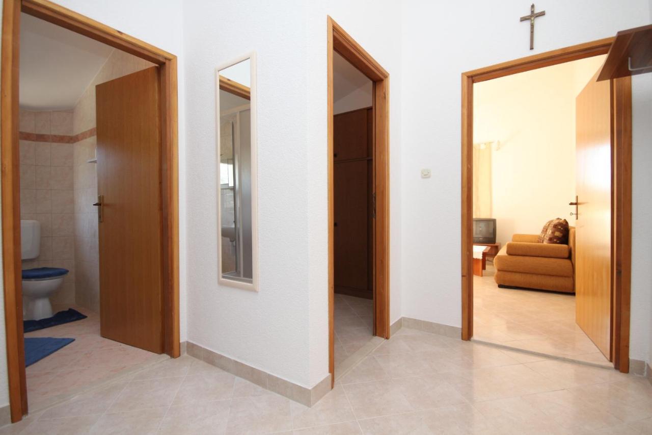 Apartments With A Parking Space Seget Vranjica, Trogir - 8507 Екстер'єр фото